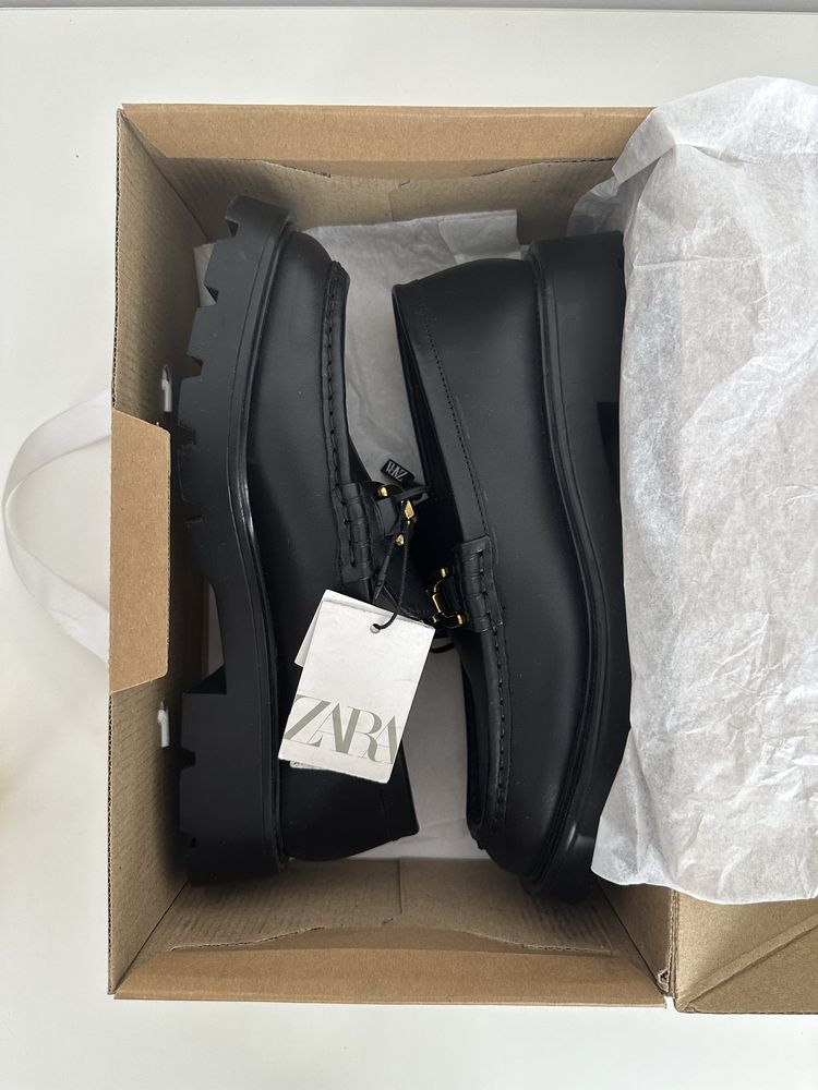 Лофери Zara