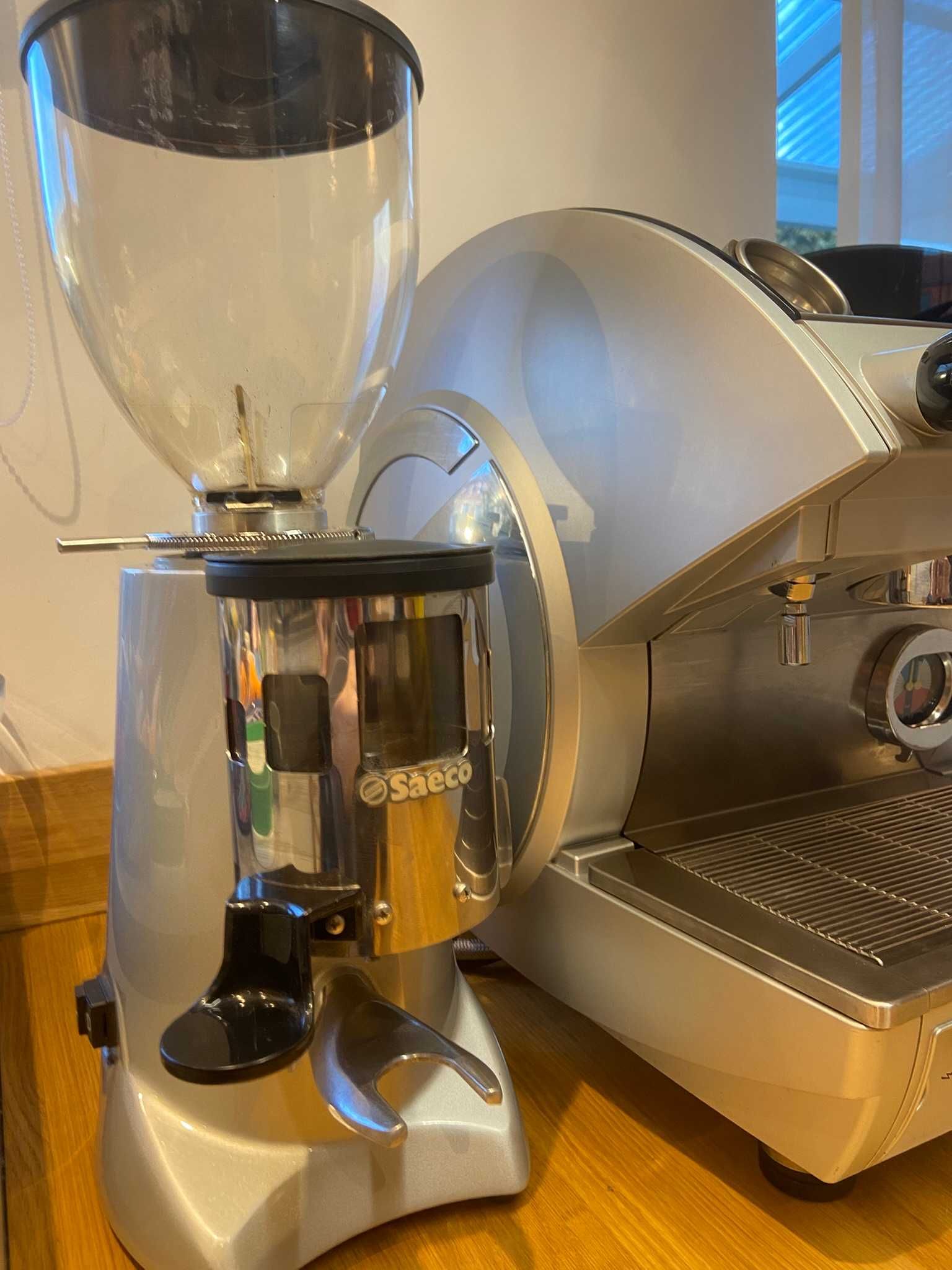 używany Ekspres do kawy Saeco Aroma Compact SE 100 wraz młynkiem