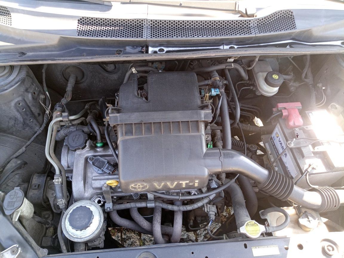 Toyota Yaris 1.0 vvti