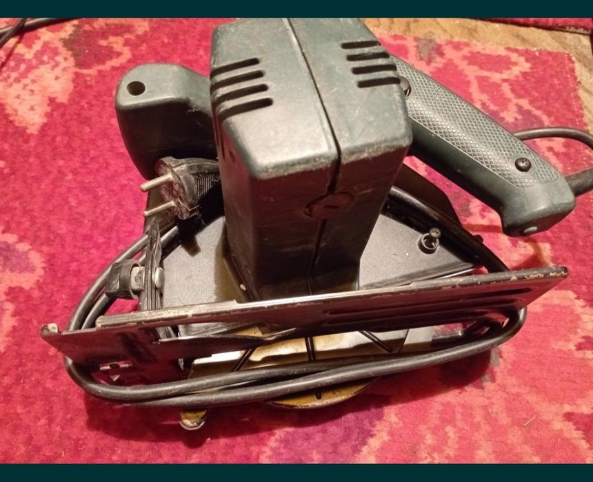 Циркулярная пила - дрель black and decker cd600 и  CD51CRE