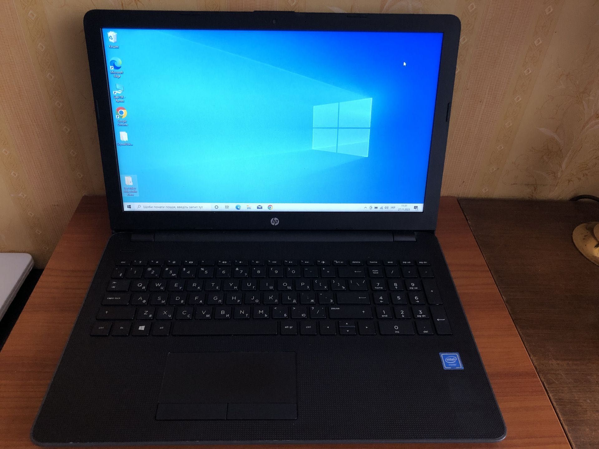 ноутбук HP 15-bs IP N3710/ 8Gb/ SSD M.2 256GB / Intel HD/ 5 годин