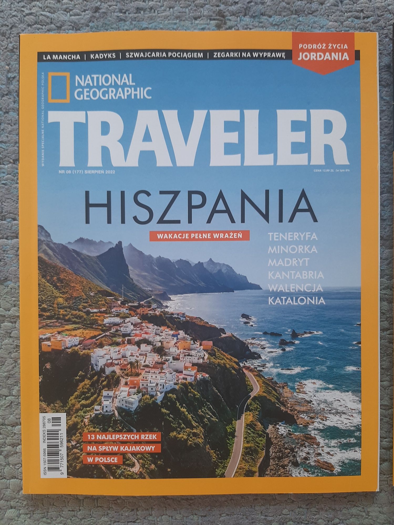Magazyn "Traveler" dwa numery z 2022r.