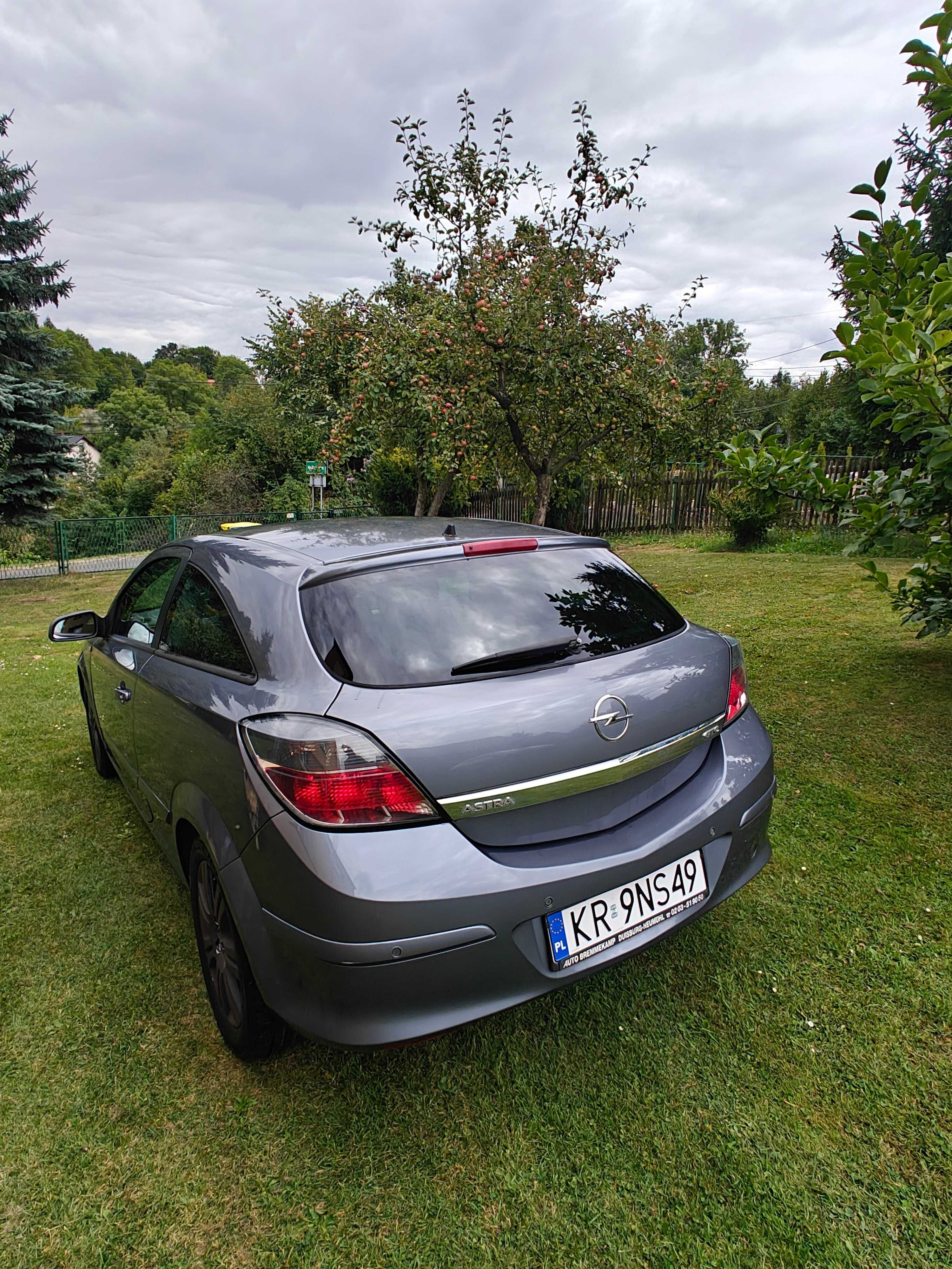 Opel Astra H GTC Benzyna 1.6