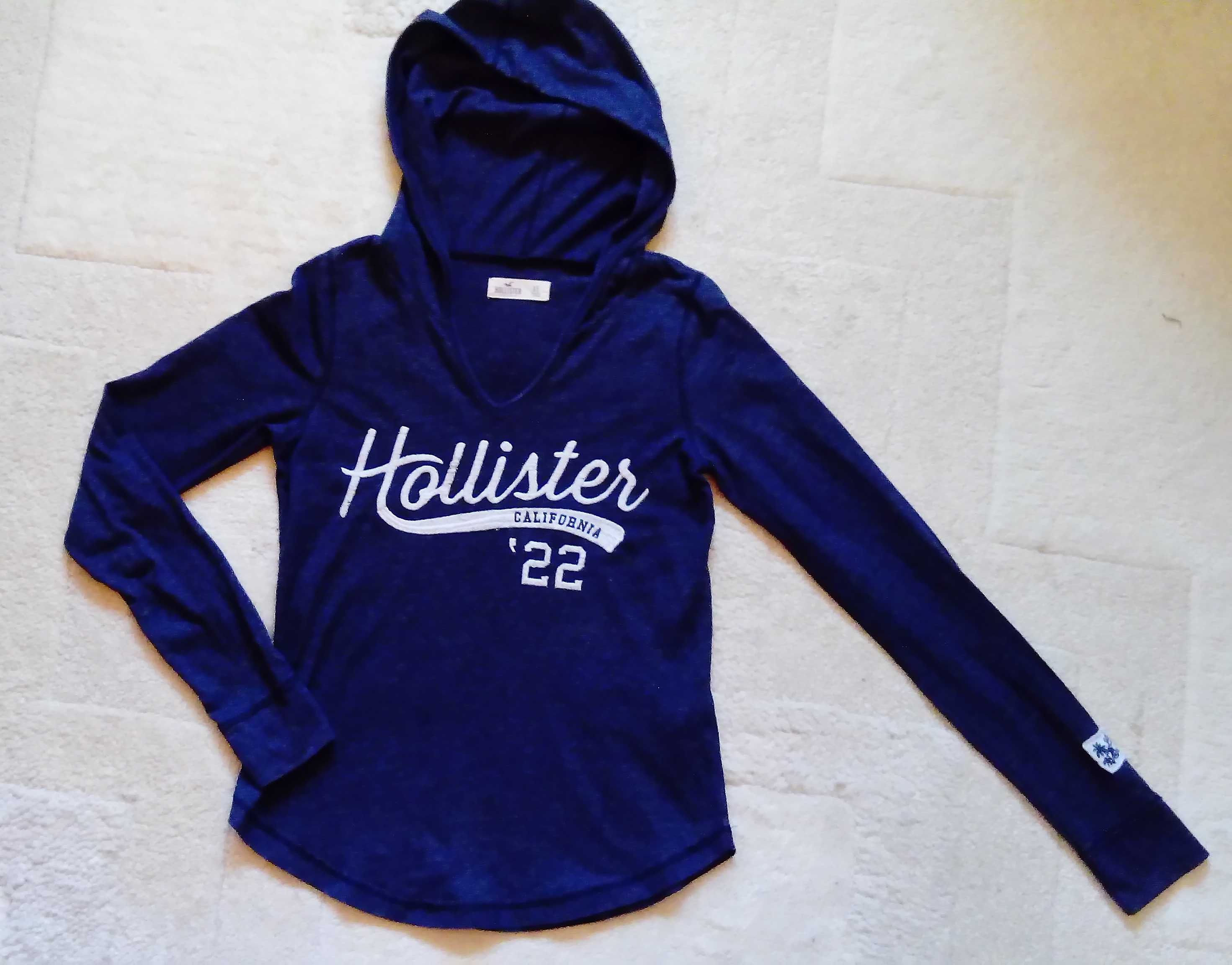 Granatowa bluzka/bluza z kapturem Hollister XS.