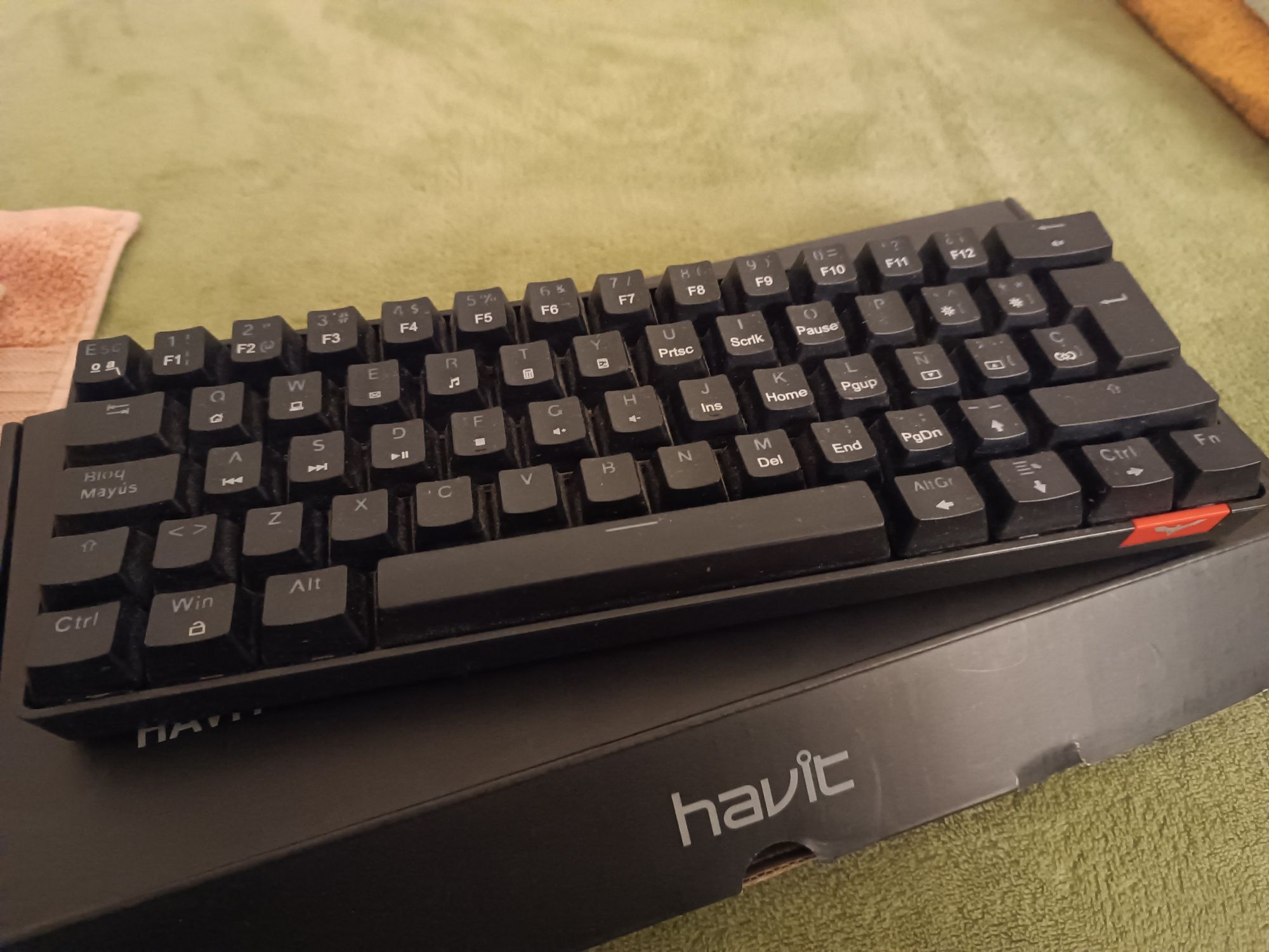 Teclado mecánico usb-c compacto Havit