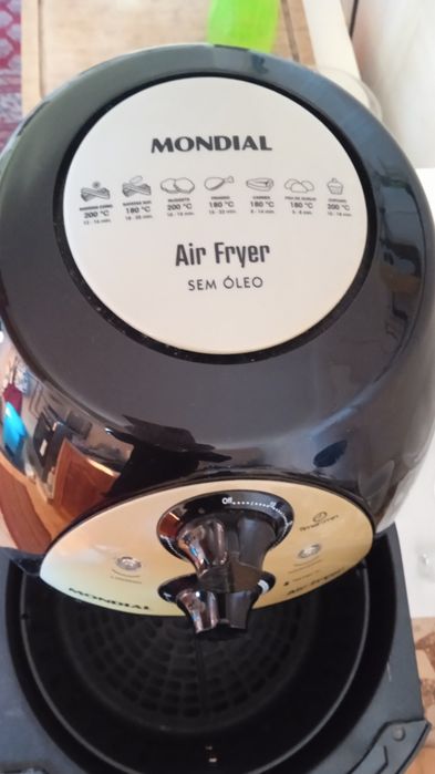 Fritadeira Mondial Air Fryer Sem Óleo 2.7L