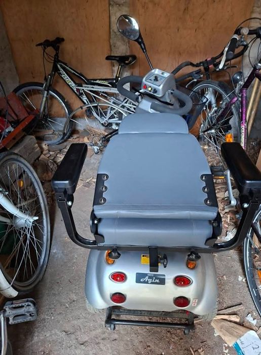 Sprzedam wózek inwalidzki