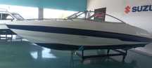 Barco CARAVELLE 530 com motor MERCRUISER 150HP 4Tempos
