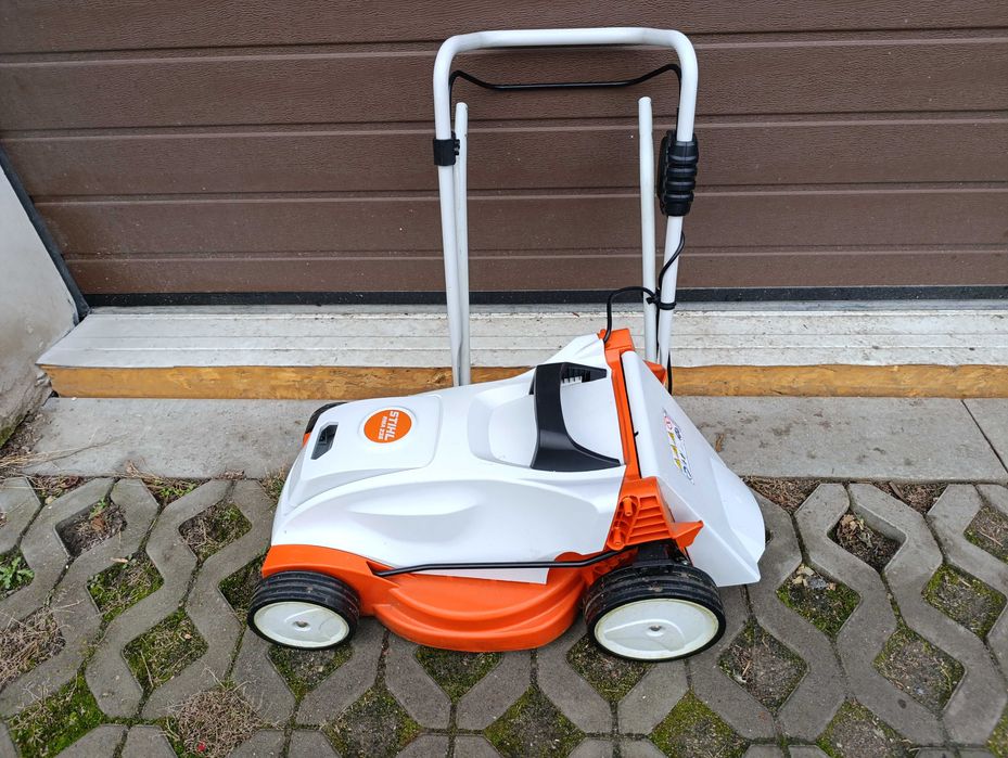 Kosiarka akumulatorowa Stihl RMA 235 BODY bez aku, ładowarki, kosza