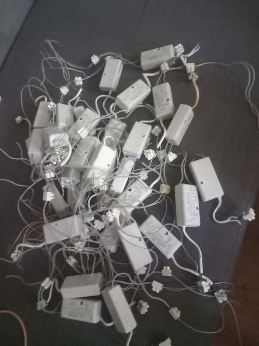 Transrormatory firmy govena 36szt. 100pln