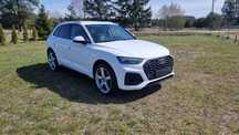 Audi Q5 s-line Quattro M-HEV Hybrid stan idealny niski przebieg