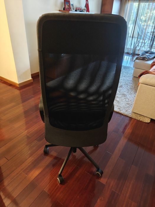 Vendo cadeira de escritório IKEA. Nunca usada.