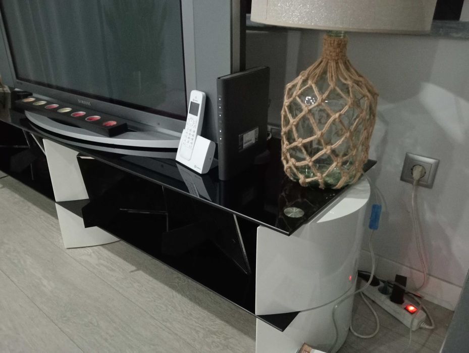 Móvel TV otimo estado