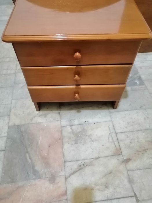 Cama Casal com Gavetas