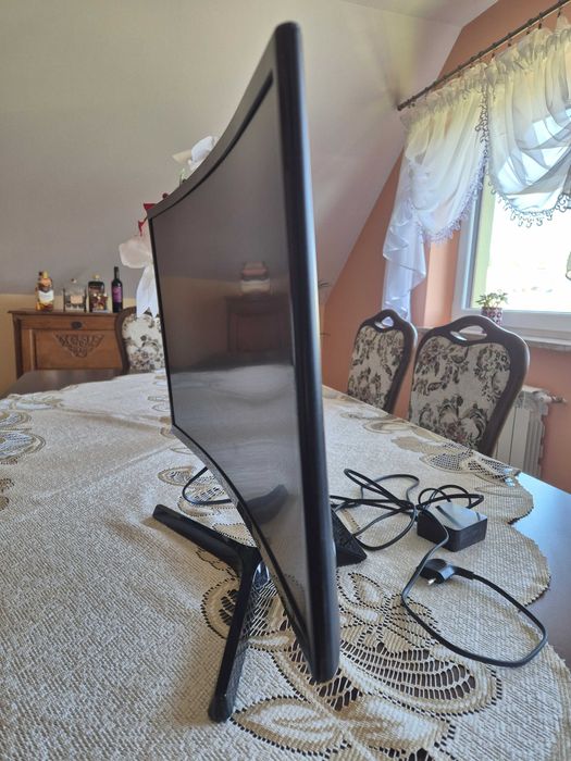 Monitor do gier, zakrzywiony ekran. STAN IDEALNY!!!