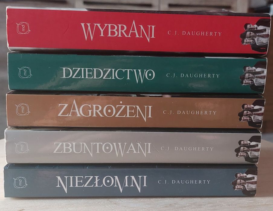 Zestaw książek Wybrani C.J. Daugherty