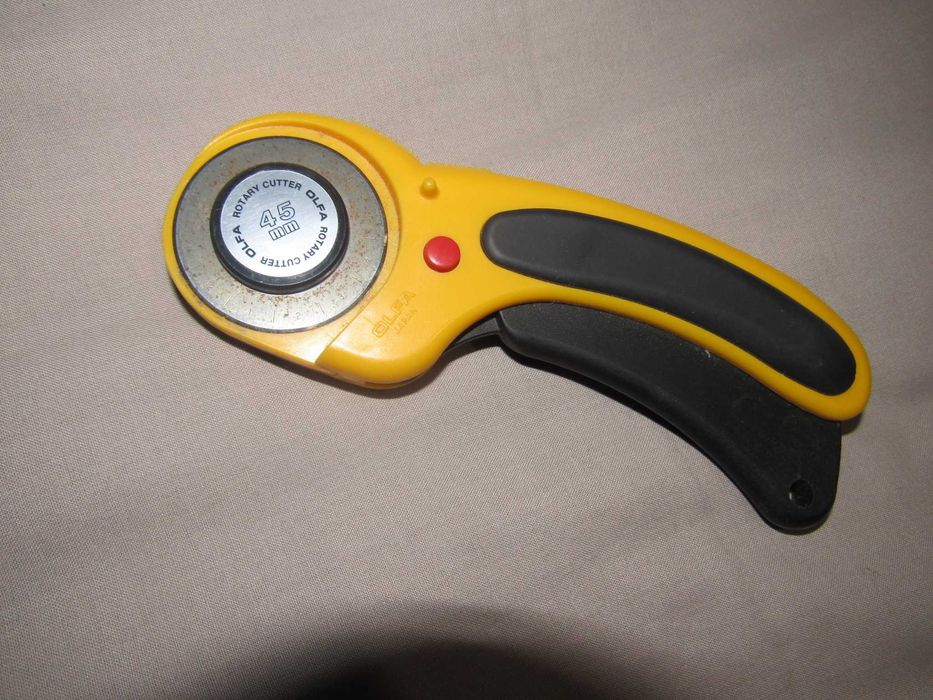 Раскройный дисковый нож OLFA Rotary Cutters