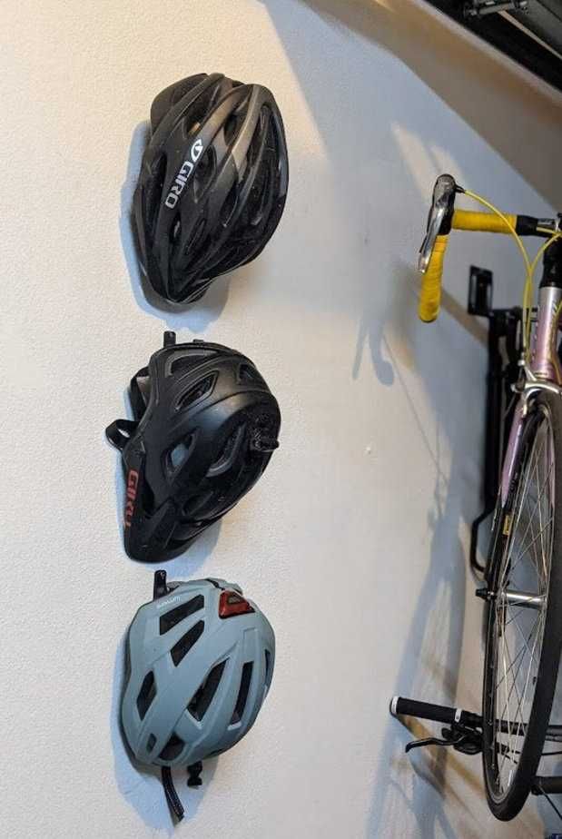 Uchwyt, Wieszak na kask MTB Rowerowy, motocyklowy