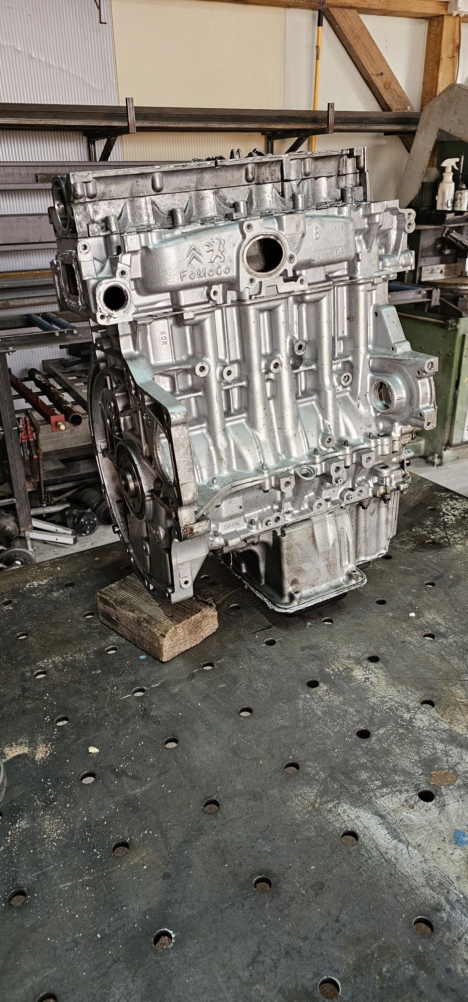 SILNIK 1.6 HDI EHDI 1.6 TDCI 8V Citroen