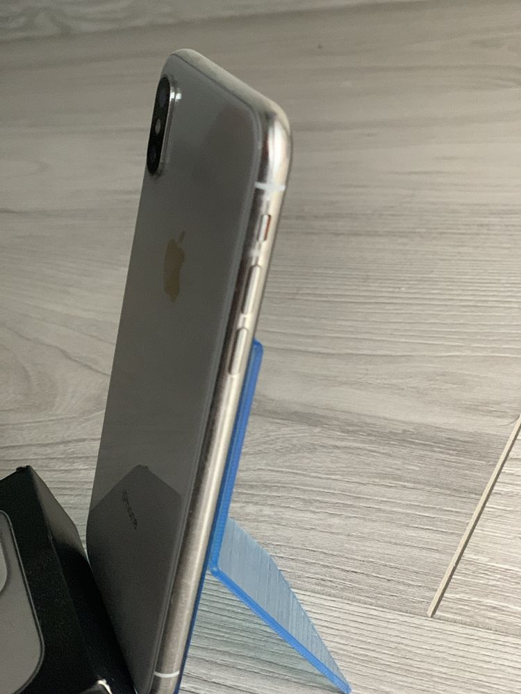 Продам iPhone 10 256 gBt