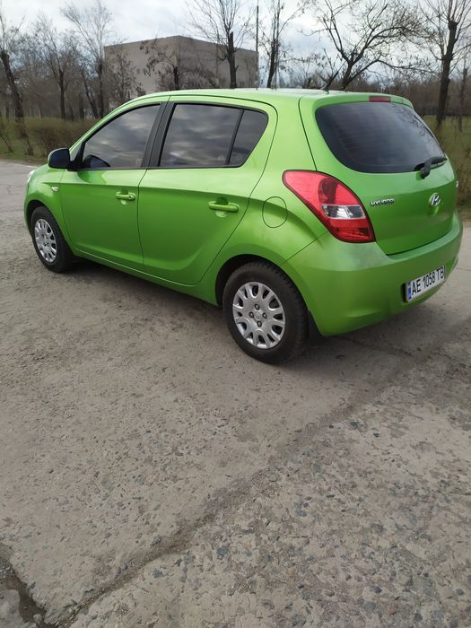 Продам машину Hyundai I20