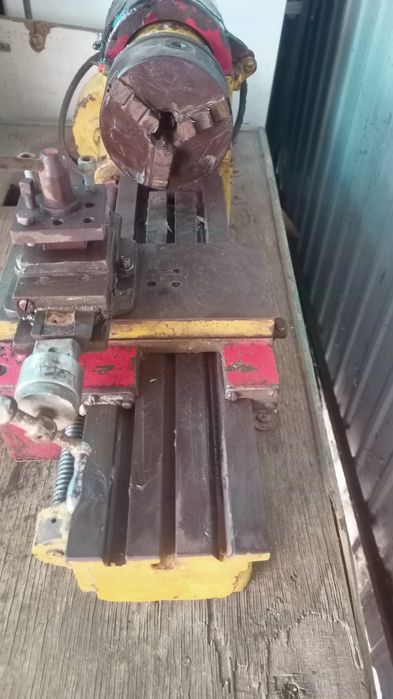 Продам токарний станок