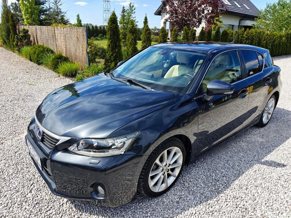 Lexus CT Lexus CT200h Dynamic Line - bezawaryjne i ekonomiczne auto