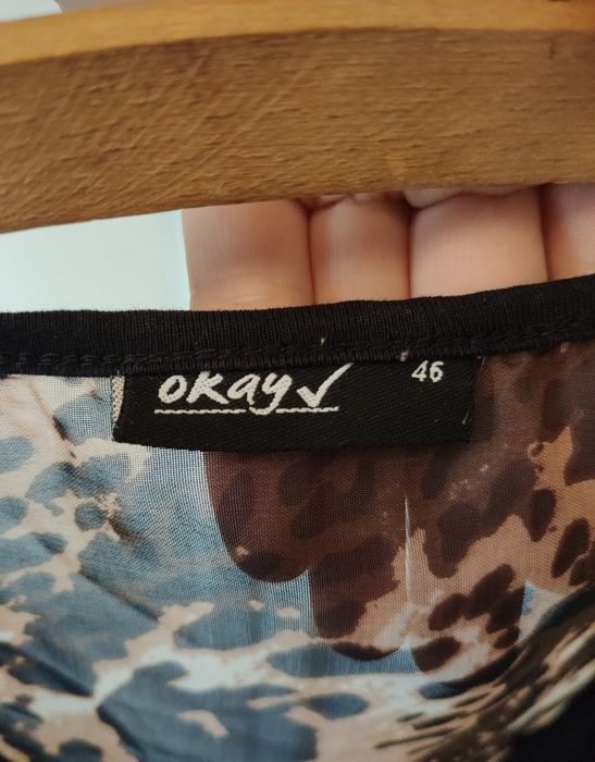 Bluzka czarna z krótkim rękawem z panterkowym tyłem