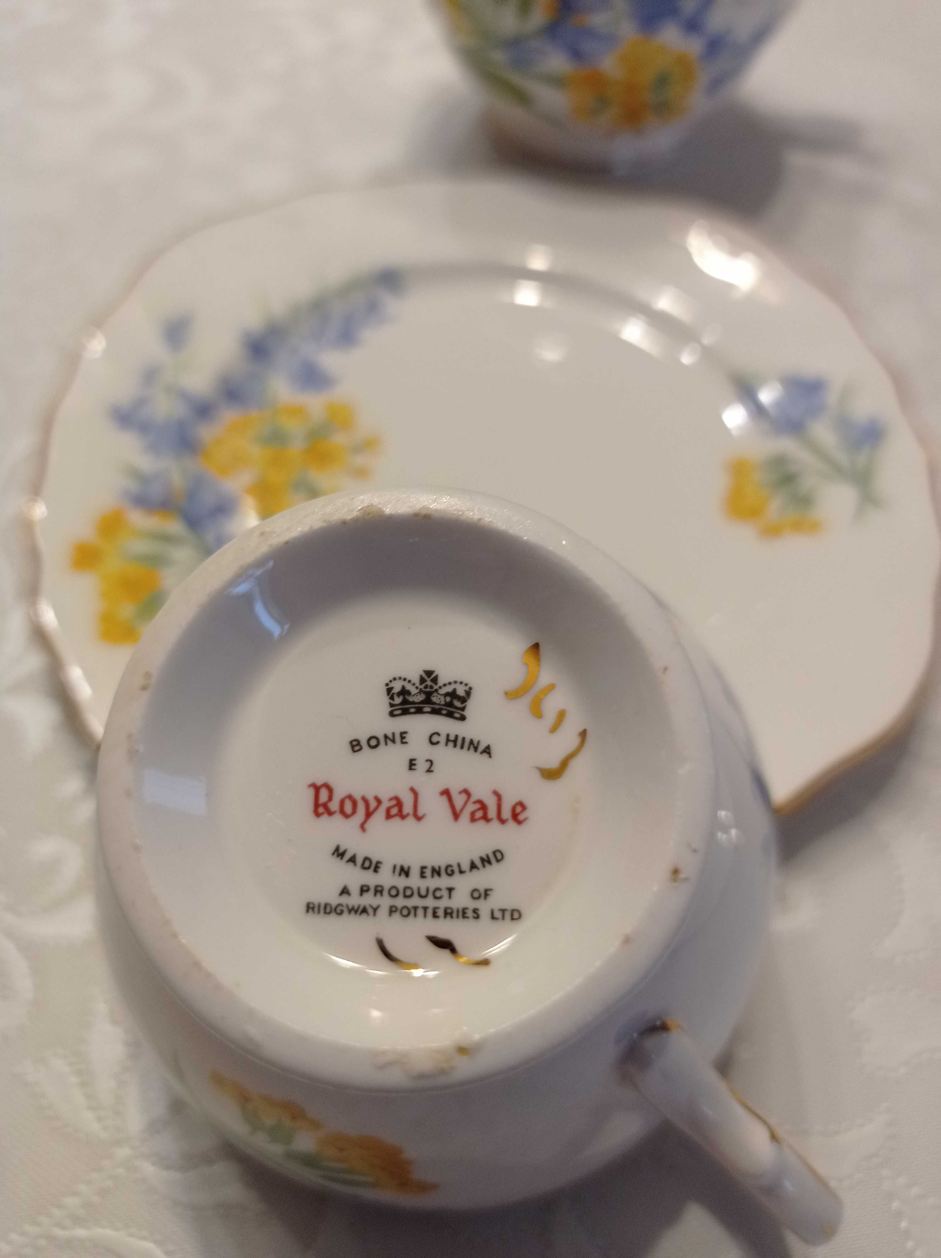 Porcelana angielska Royal Vale