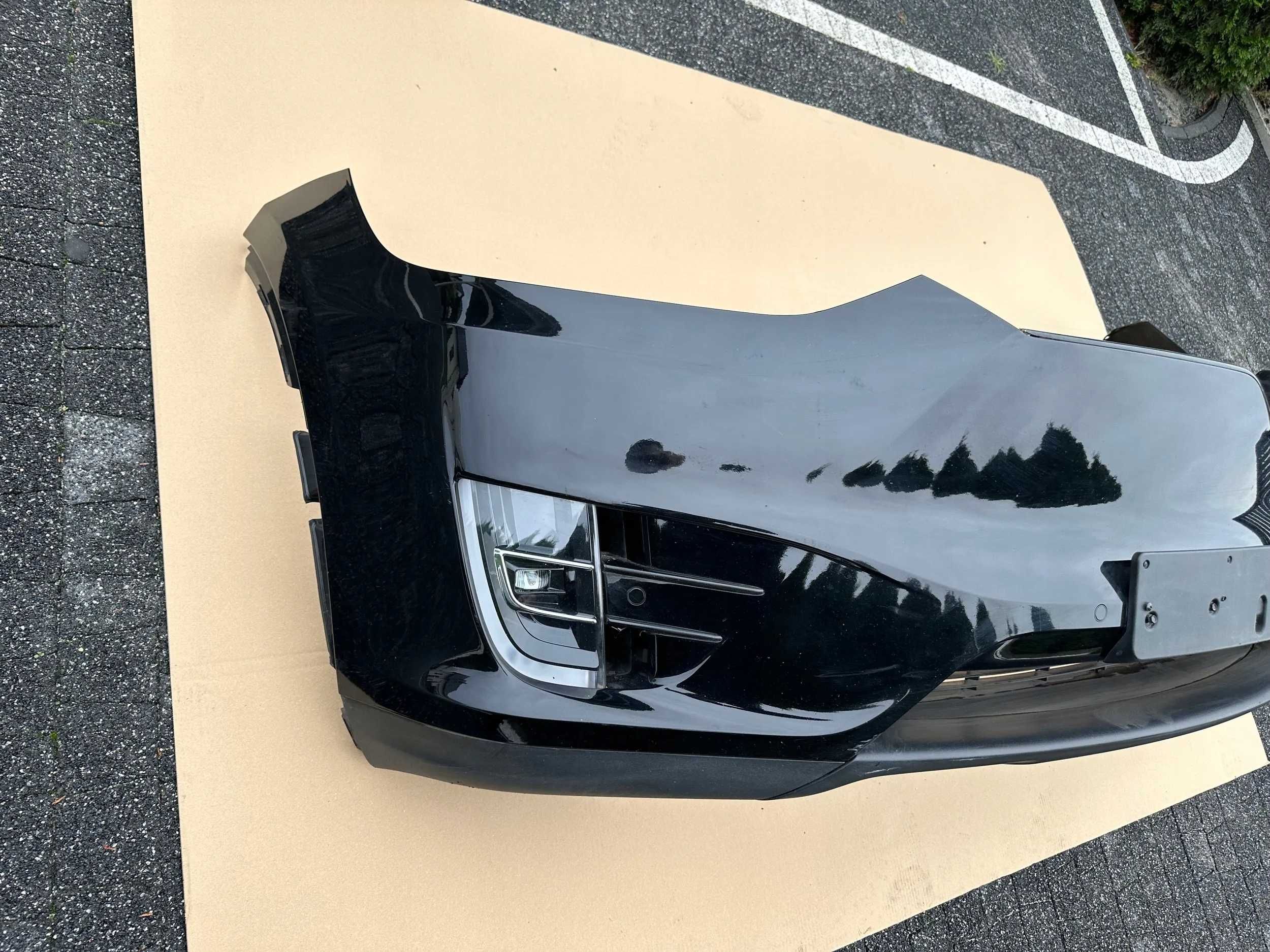 Tesla Model X бампер передній - рест дорест
