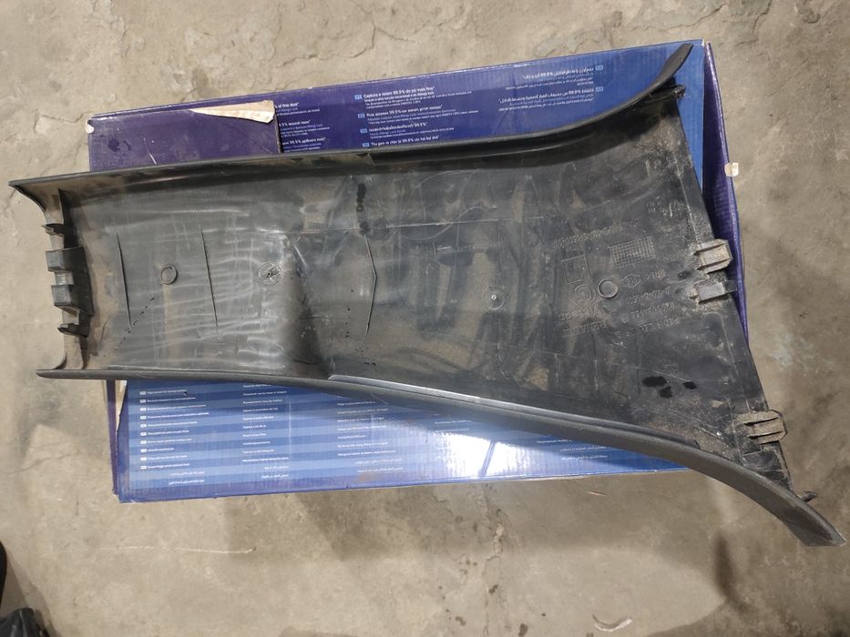 Продам подкрылок передний, пластик салона Рено Меган