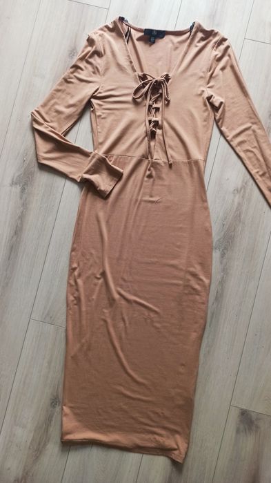 Długa sukienka missguided