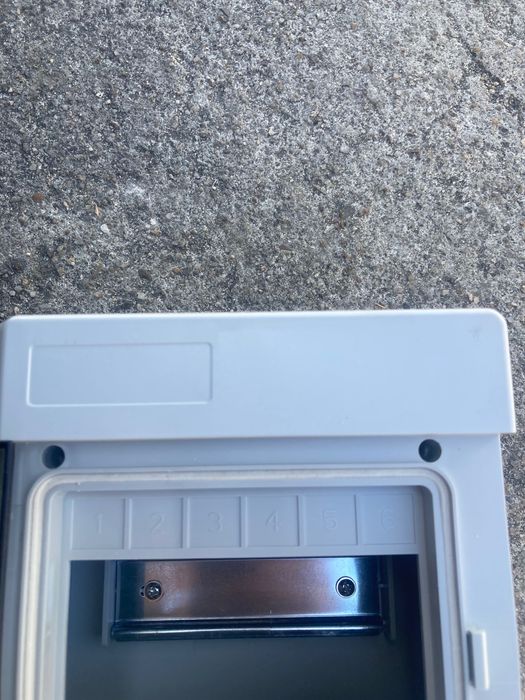 Quadro elétrico estanque interior/exterior de 6 módulos