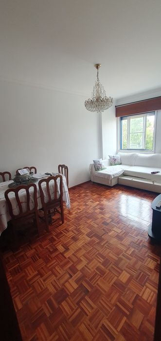 Apartamento  T2  100m2 ARRENDAR