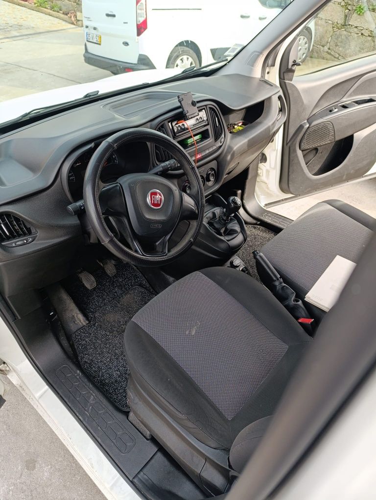 Fiat Doblo 1.6 MultiJet 120cv 3 lugares