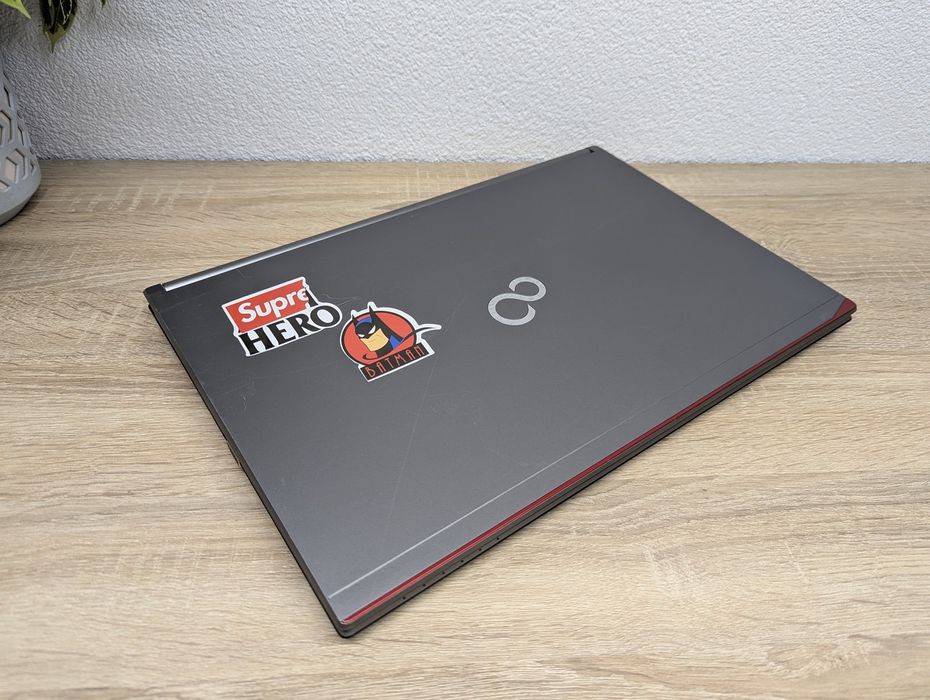 Продам ноутбук Fujitsu E756 з підсвіткою клавіатури.