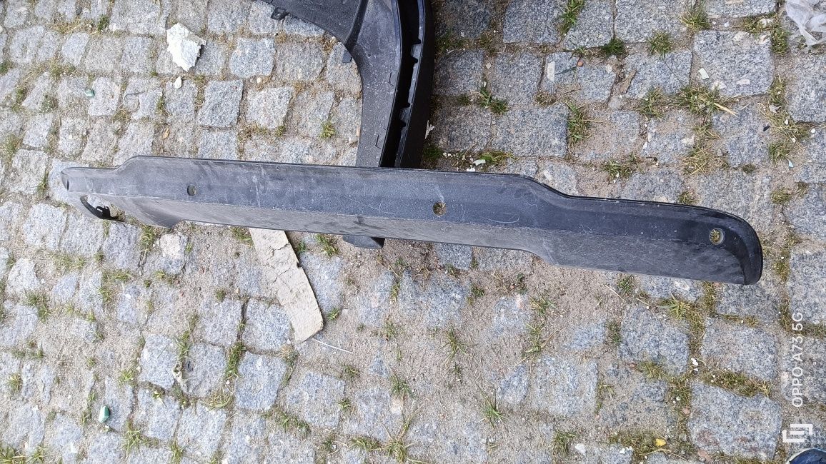 Difusor de parachoques Mercedes w204 AMG