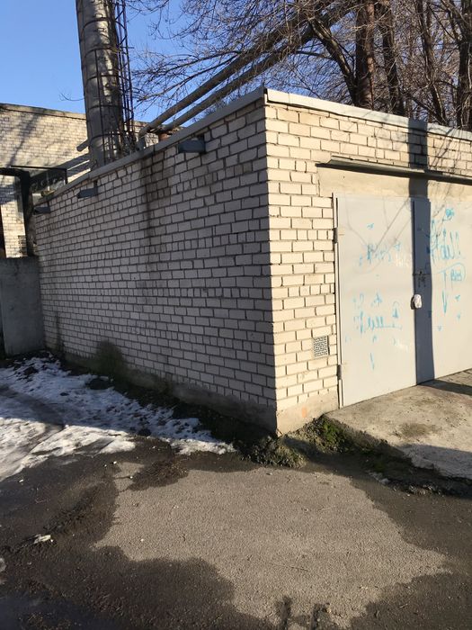 Сдам гараж в самом центре города, район  пассажа