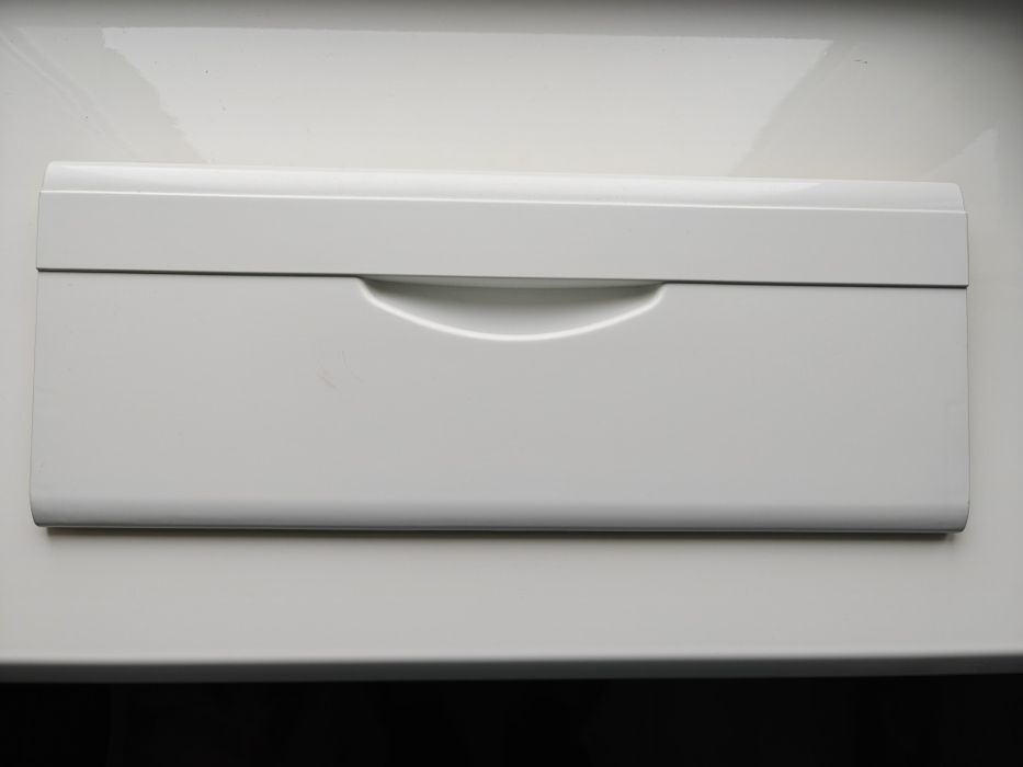 Передня кришка ящика для холодильника Атлант 774142100800