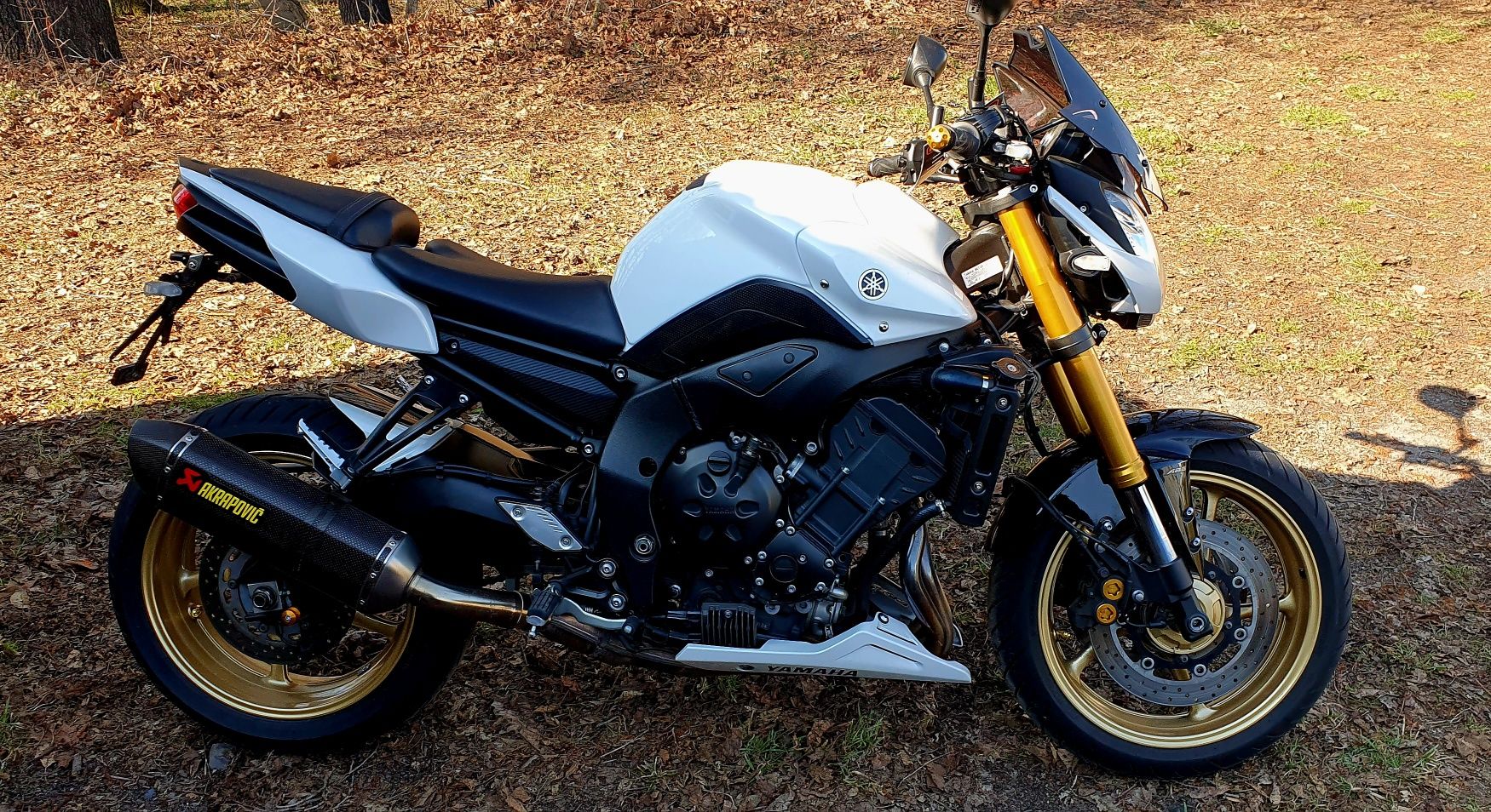 Yamaha Fz8 stan perfekcyjny,3 kluczyki,książka serwisowa Z 800