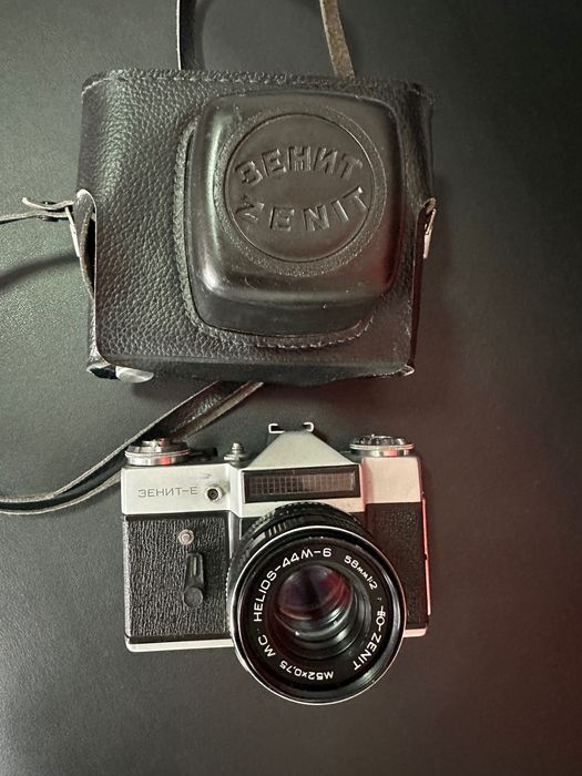 Фотоаппарат Зенит-Е + Helios 44M-6