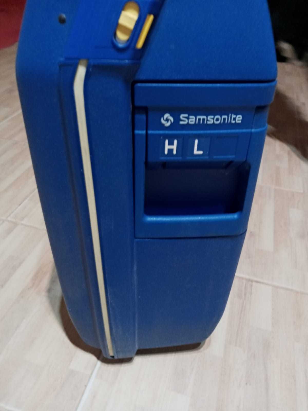 Mala viagem Samsonite em ótimo estado