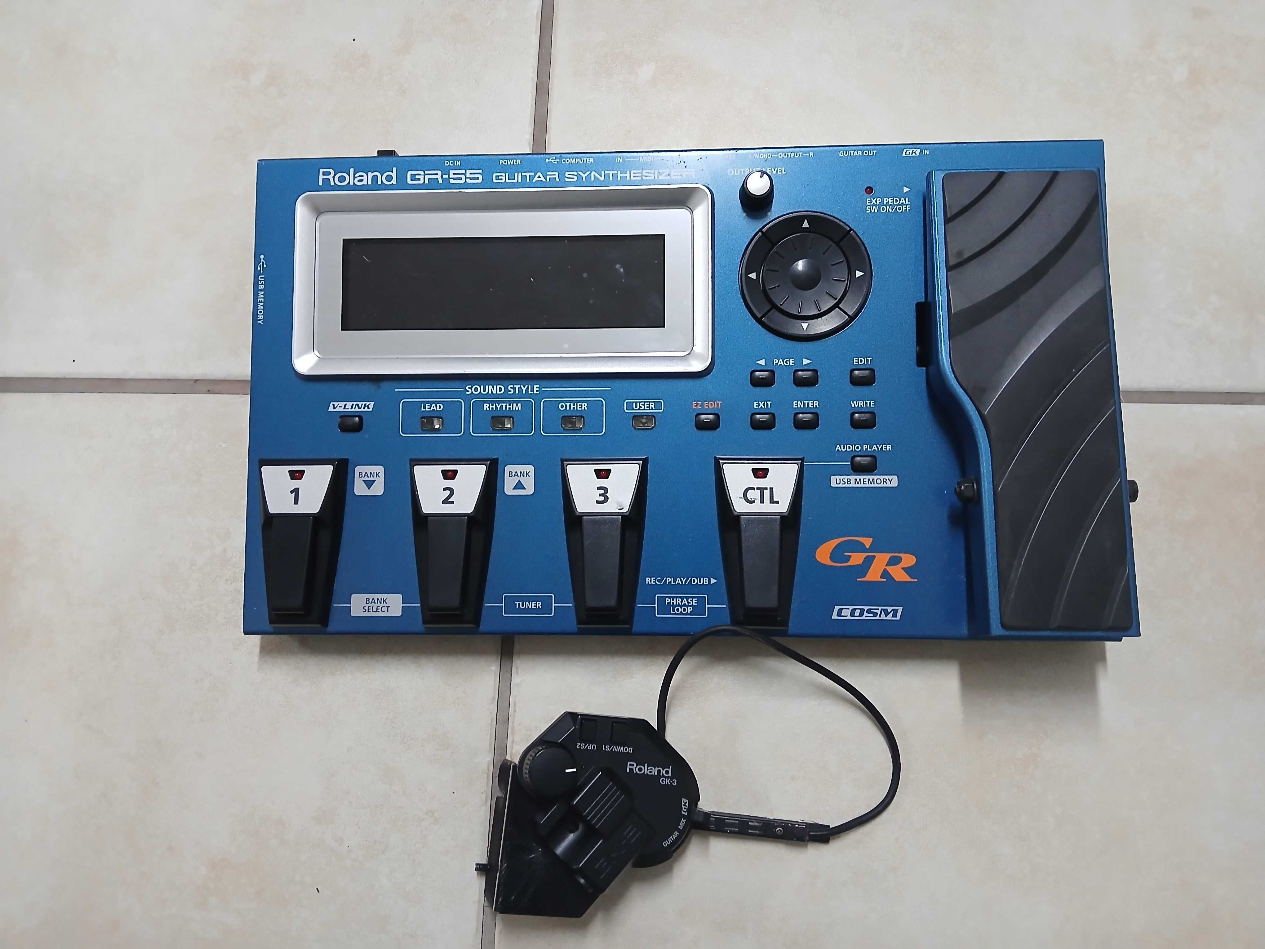 Pedaleira Roland GR- 55 guitar synthesizer