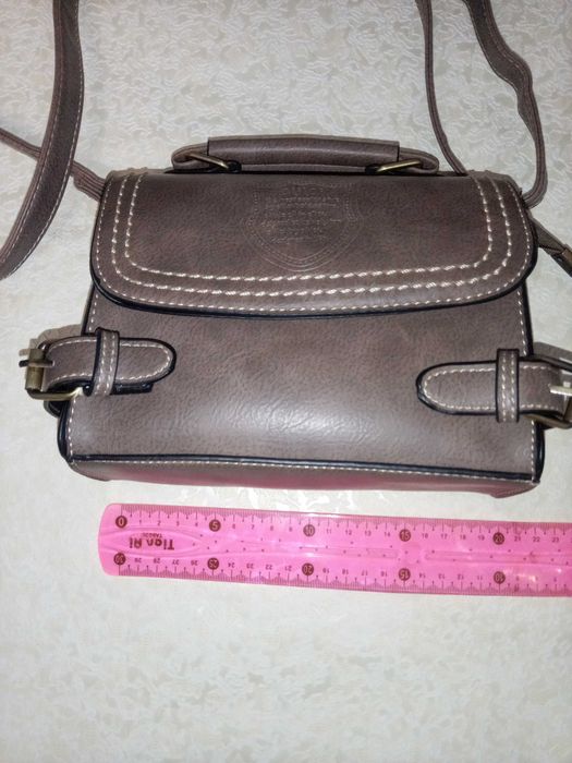 Сумка бежевая  женская средний размер мессенджер alilai цвет бежевый