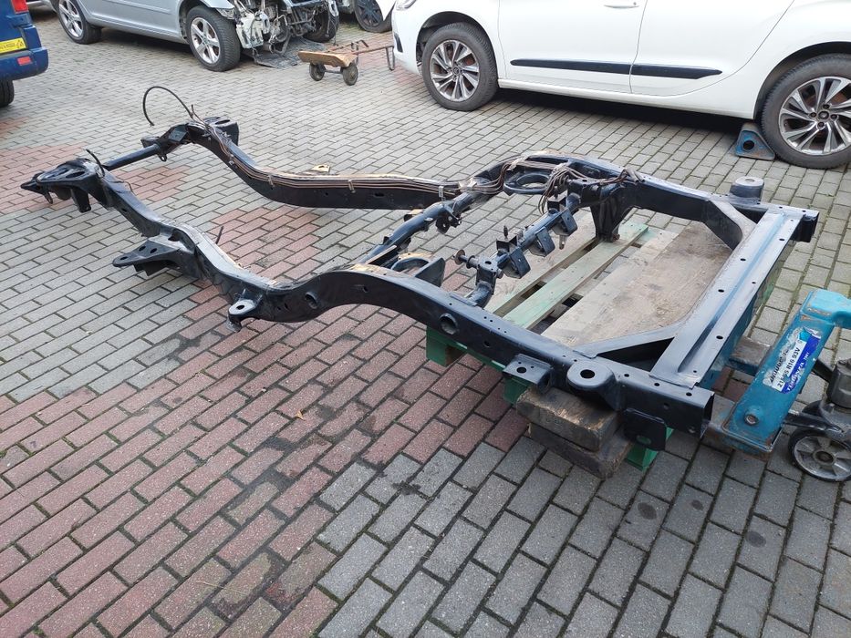 Nissan Patrol Y60 2.8 3 drzwi 1993 rok rama