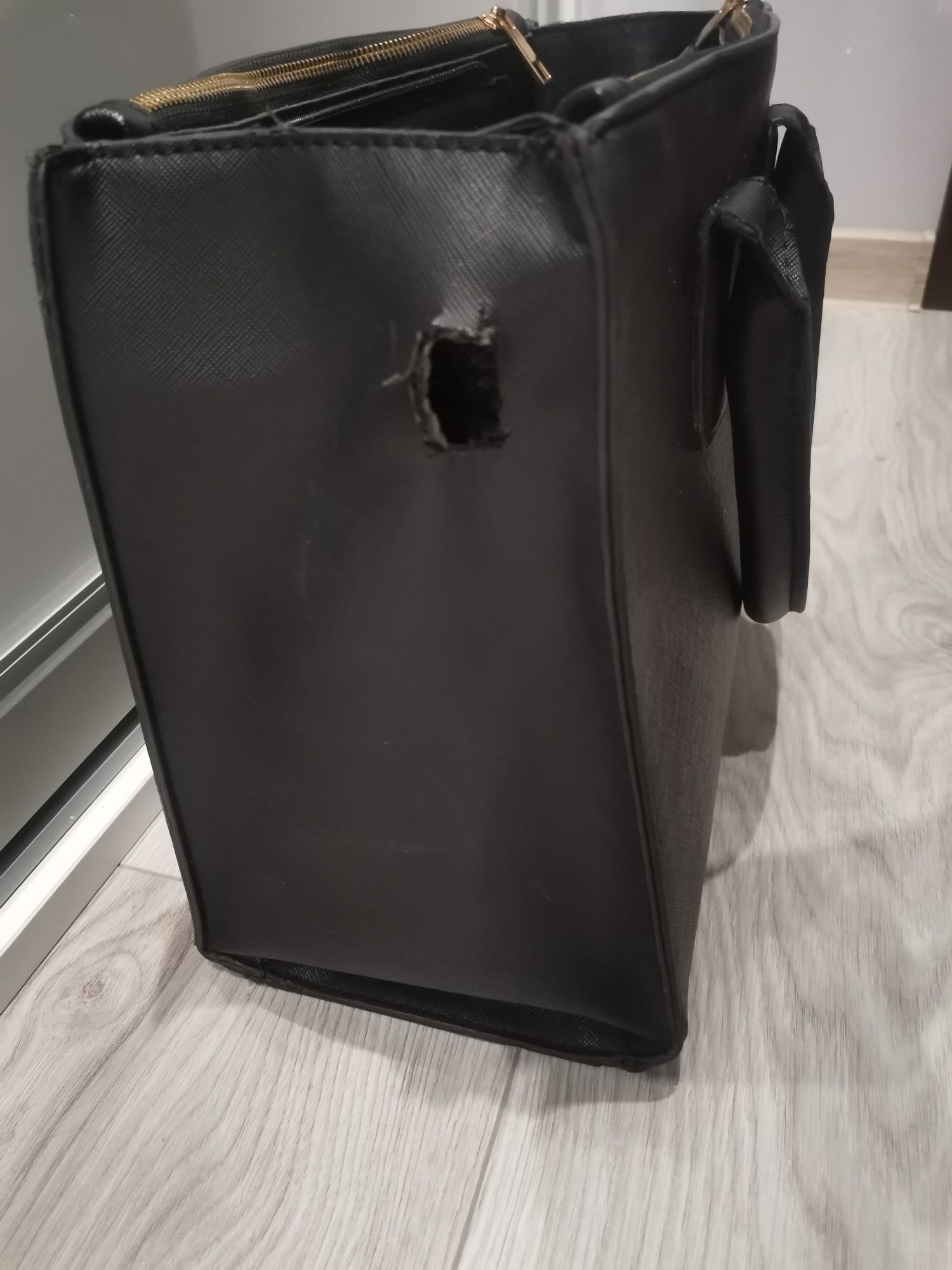 Duża czarna torebka sinsay