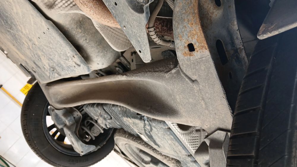 Eixo traseiro discos PEUGEOT 5008 II (M_)