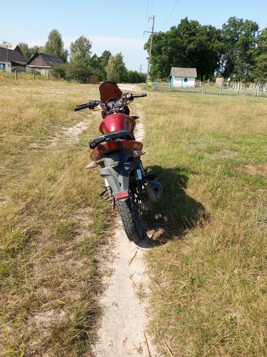 Продається lifan ціна 450 $  на ходу з документами все робоче без акум