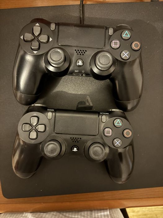 PS4 + 2 comandos