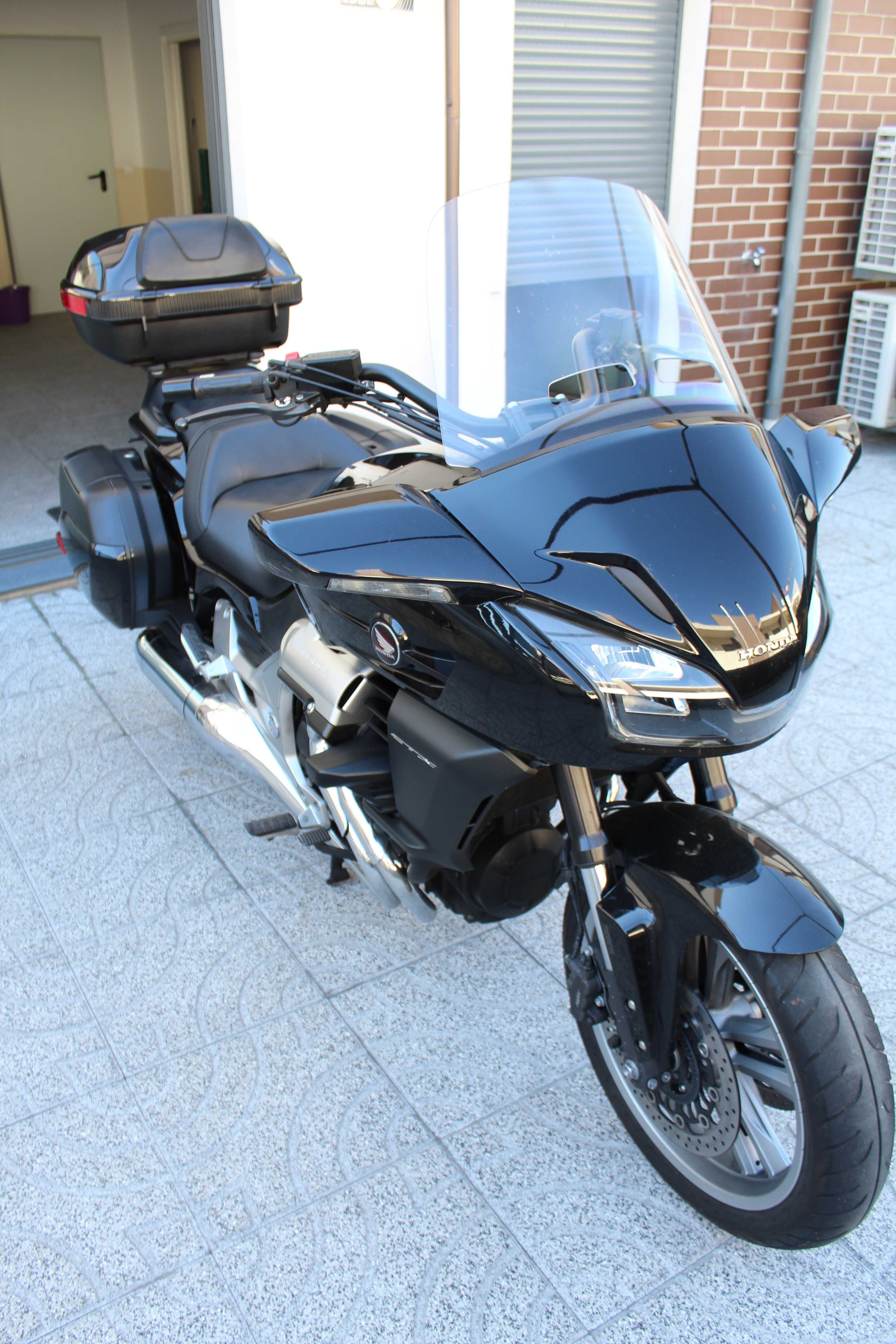 Vendo Honda CTX 1300